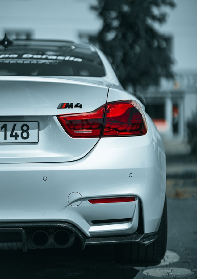 BMW M4
