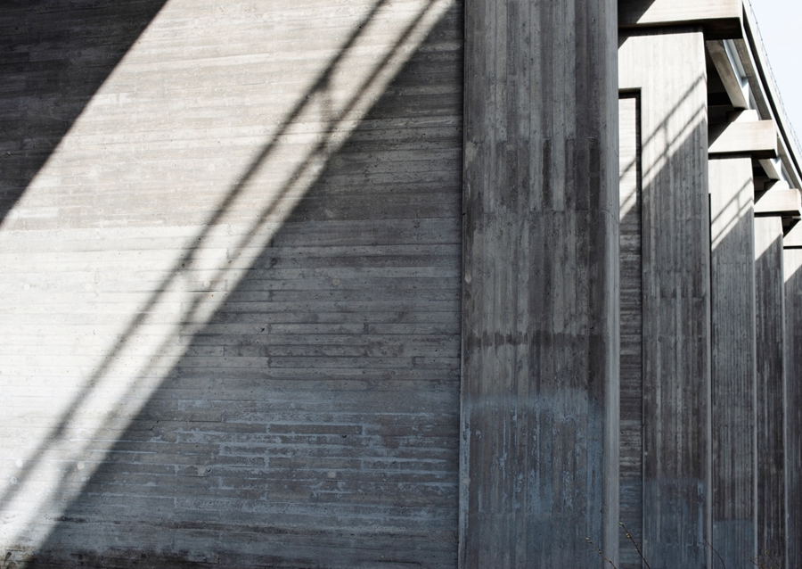 Traneberský most a stín