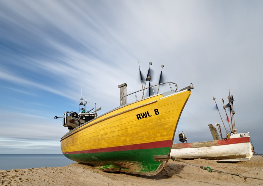 Fischerboote am Ostseestrand