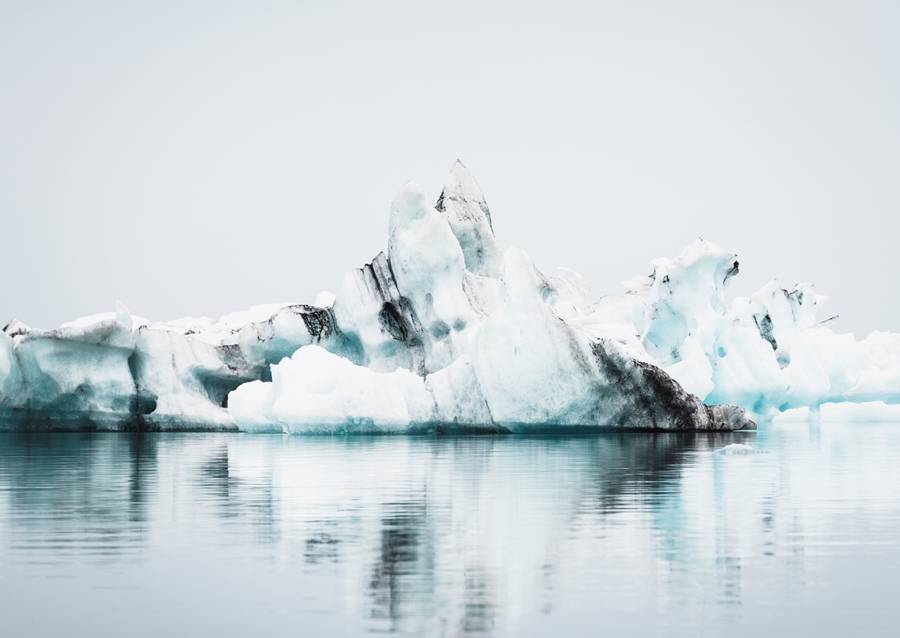 Eisberg v Jökulsarlonu