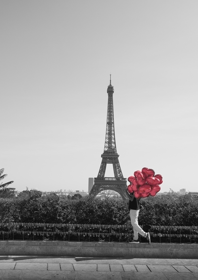 Torre Eiffel con palloncini rossi 