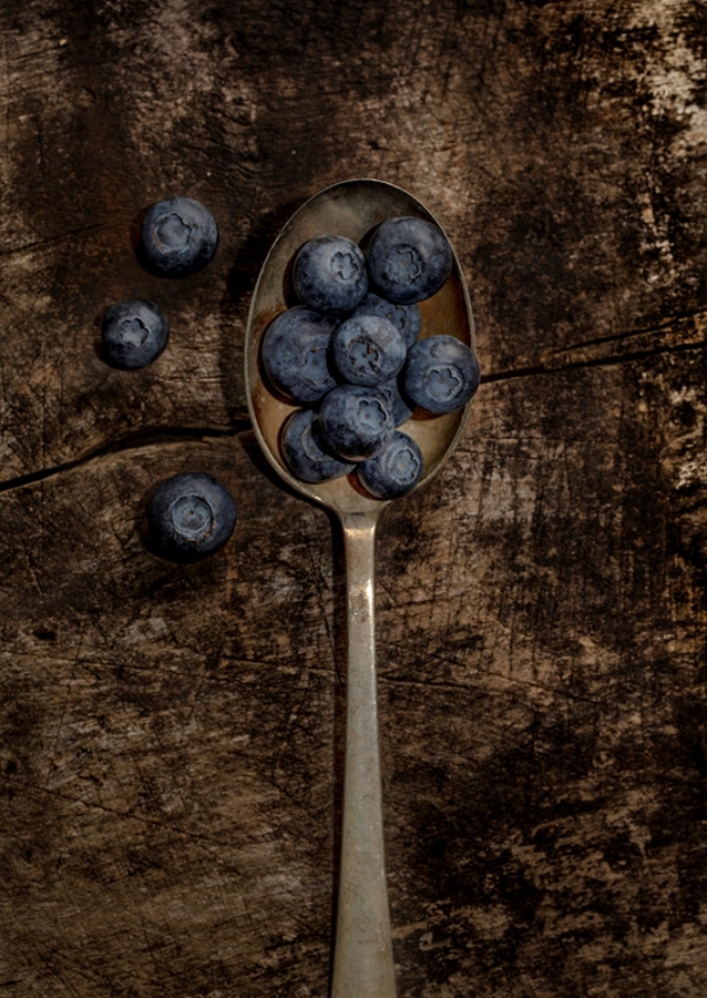 Spoon & Blueberries 1800