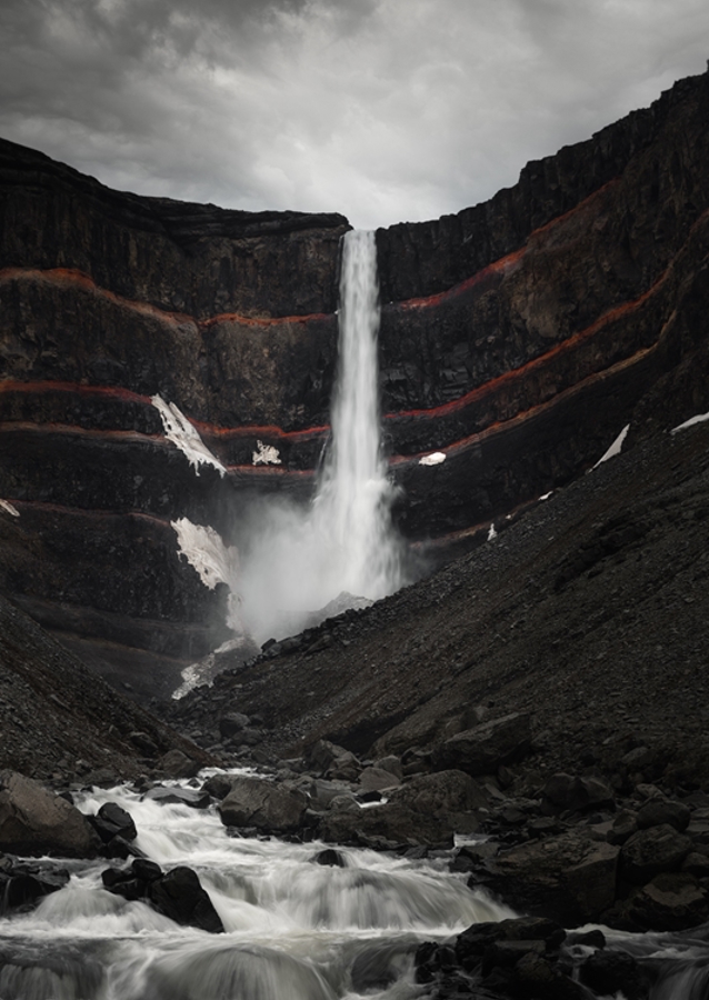 Hengifoss Wasserfall