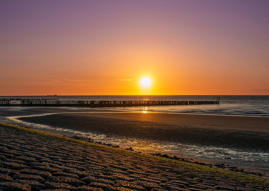 Západ slunce na pláži
