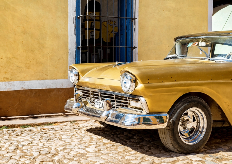 Klasické zlaté auto