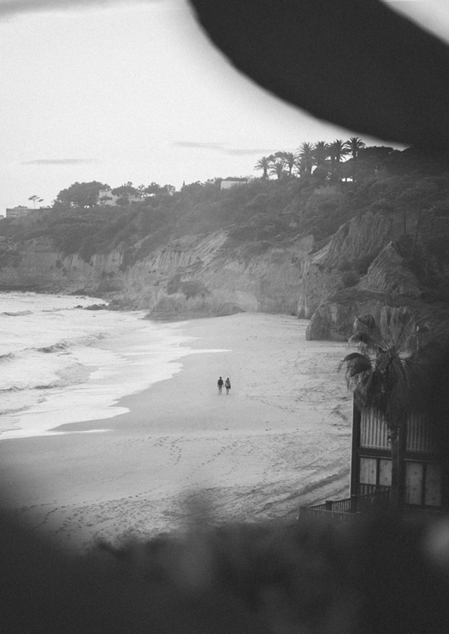 Spaziergang am Strand, Portugal
