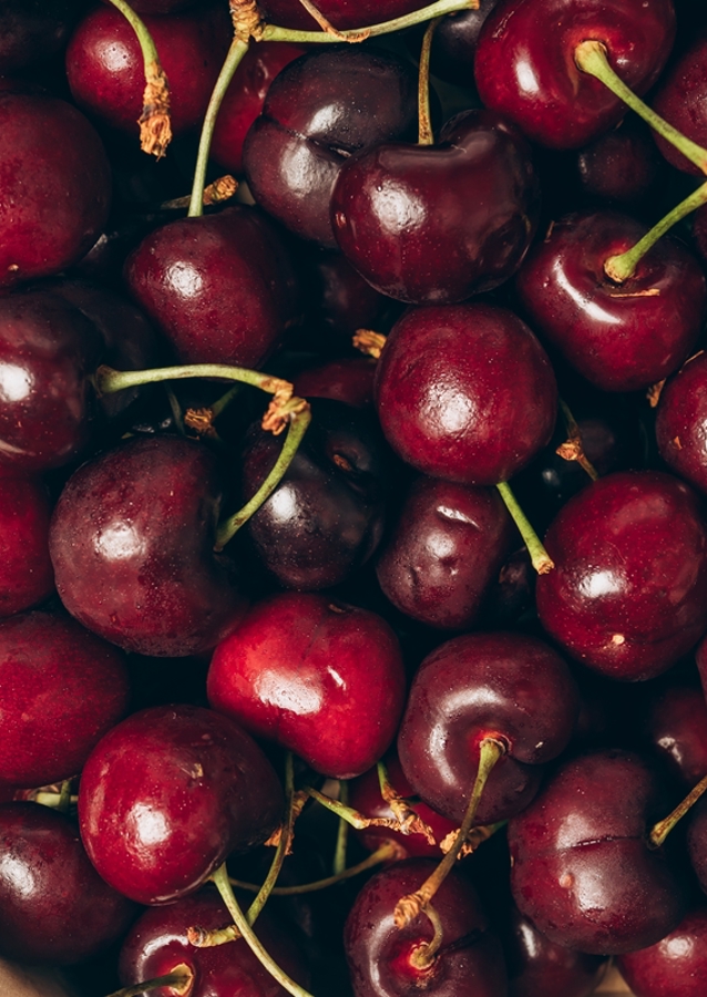 Świeże dojrzałe wiśnie