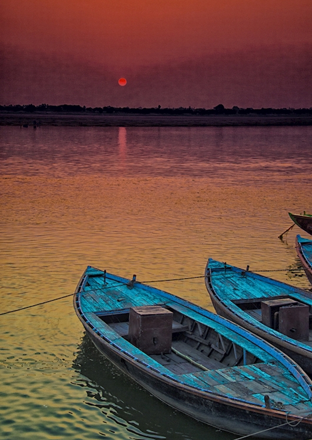 Sunrise over the Ganges