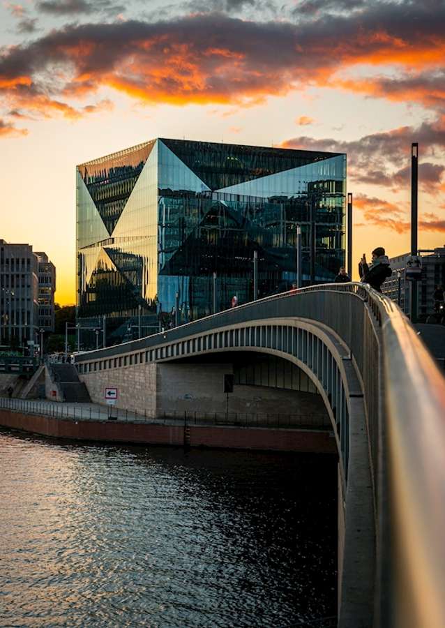Sonnenuntergang Cube Berlin