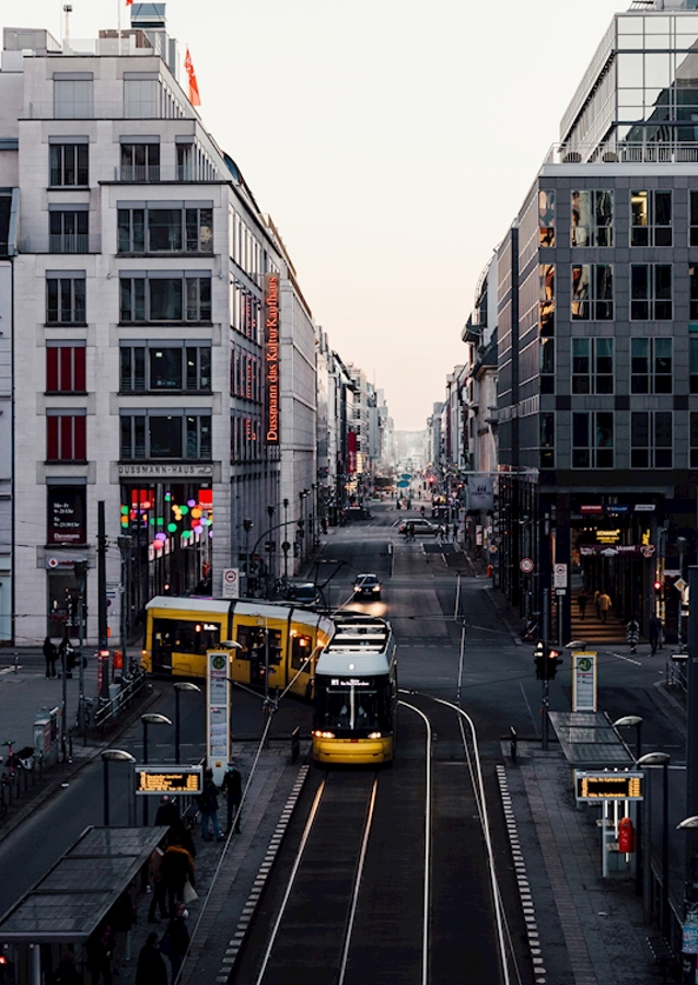 Berlin Friedrichstrasse & sporvogn