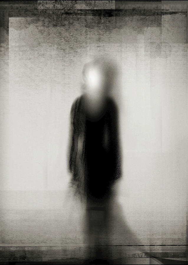 Black and white figure nr3