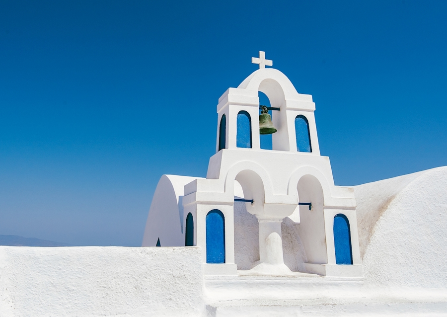 weiße Kirche auf Santorini