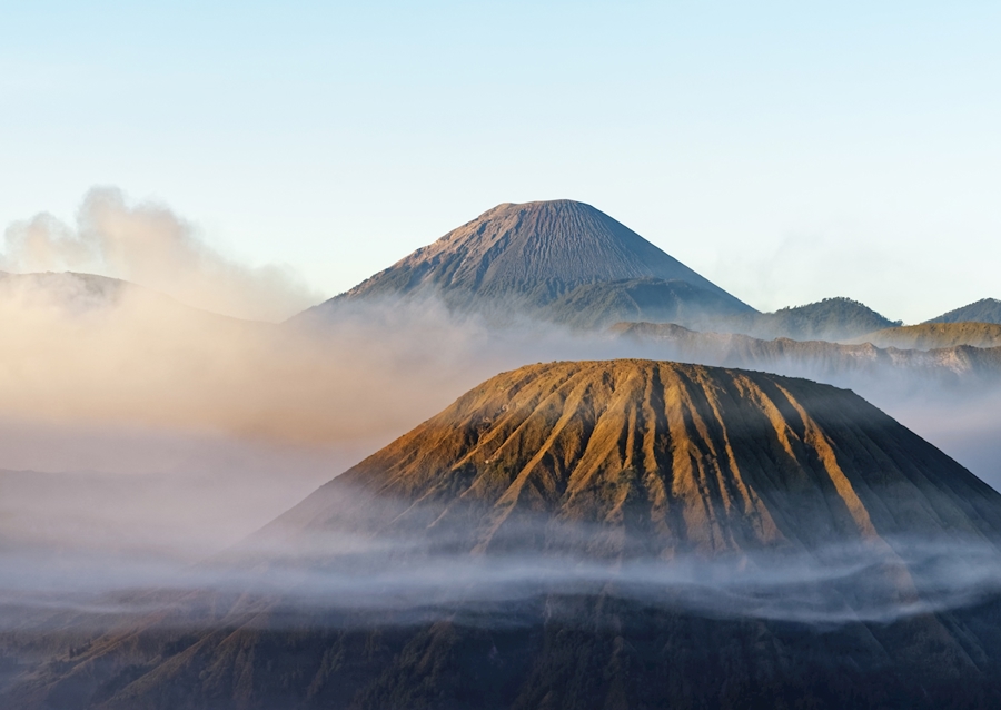 Morgenlicht am Vulkan