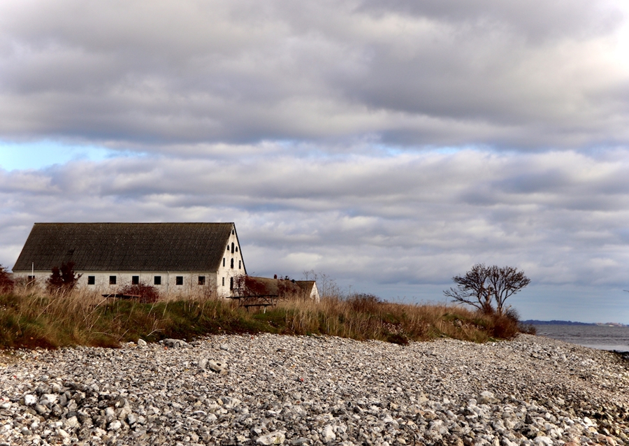 Kamenný dům u pláže